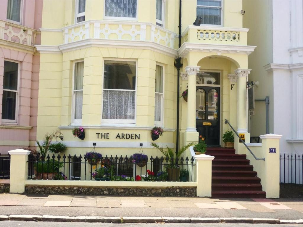 Arden Guest House AEGON International Esterno foto